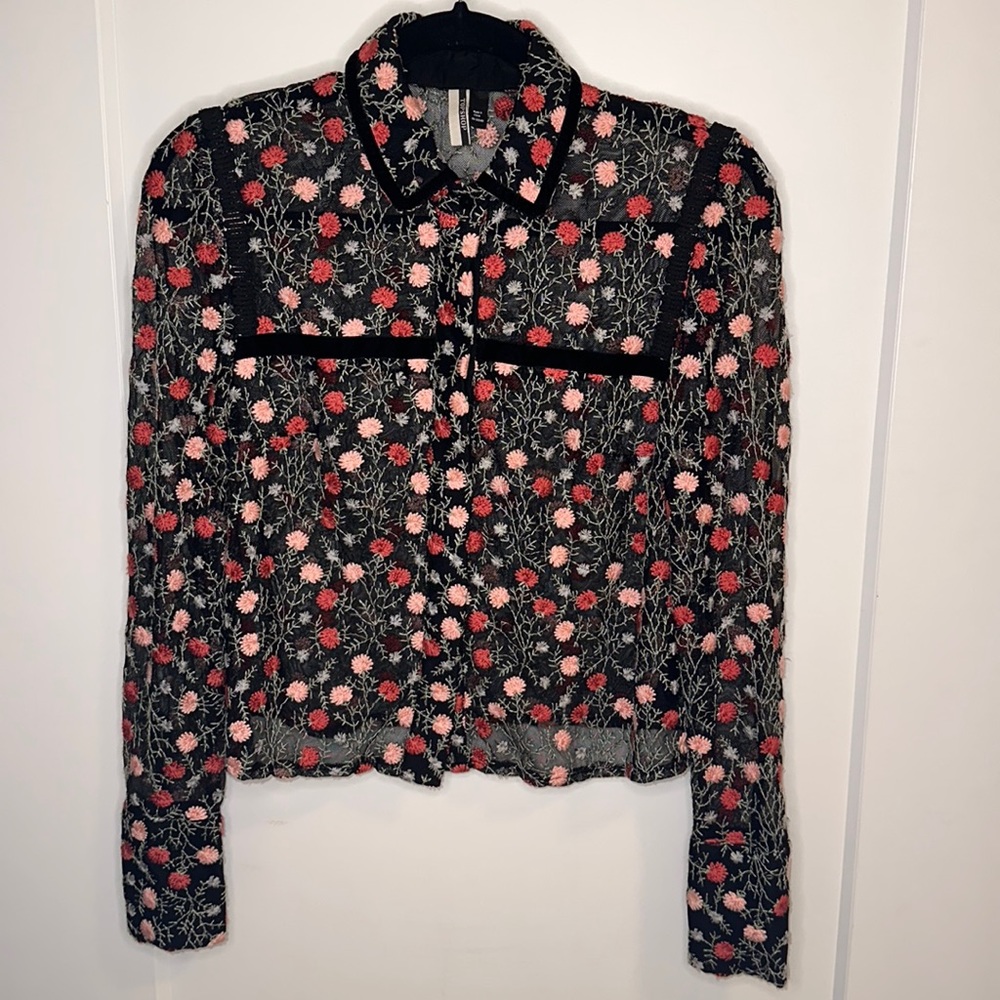 Floral embroidered top